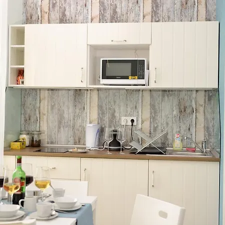 Apartment Sweet *
